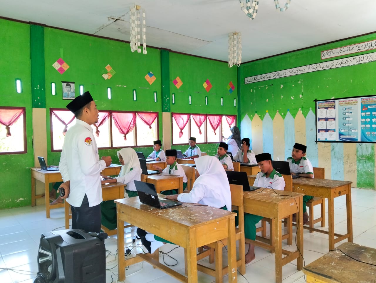 Kedatangan Pengawas Madrasah Saat ANBK
