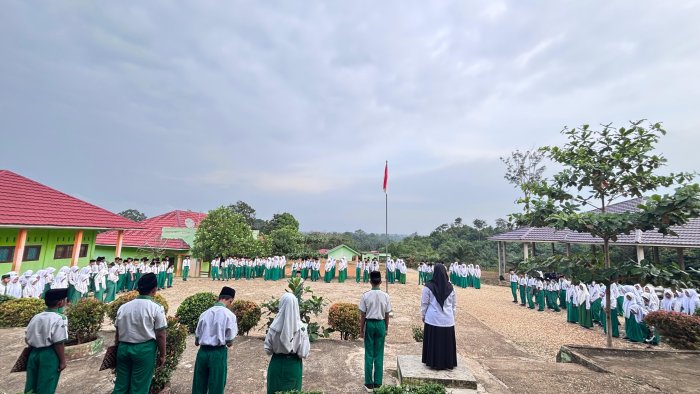 Ibu Melati Pimpin Upacara Senin di Februari 2026