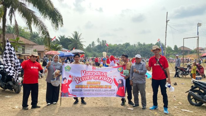 MTsNegeri 6 Sarolangun Meriahkan Karnaval HUT Kemerdekaan RI ke-81 dengan Beragam Kostum Kreatif dan Ataksi Menarik