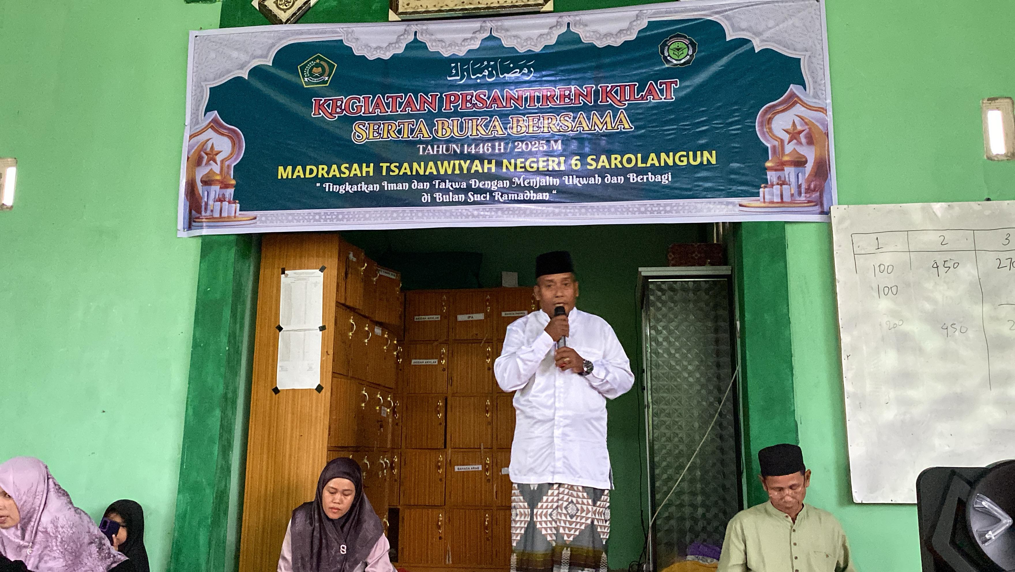 KEBERSAMAAN DI ACARA BUKA BERSAMA SEKALIGUS PENYERAHAN BANTUAN SEMBAKO KEPADA ANAK YATIM DAN KURANG MAMPU